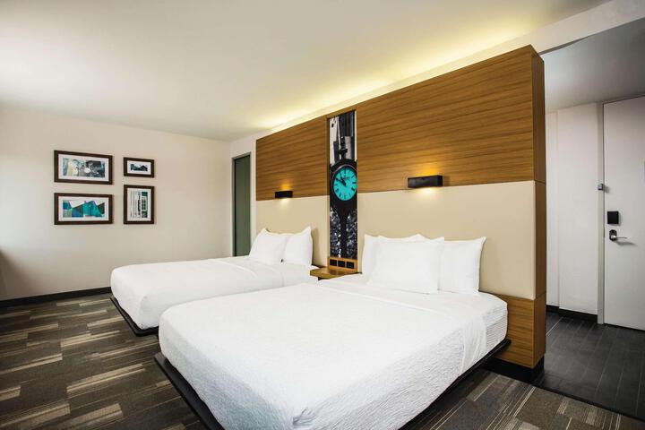Double Accessible King Size Bed (1 of 2)