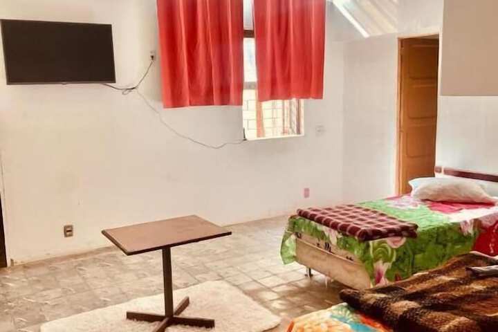 Room 4 of 6