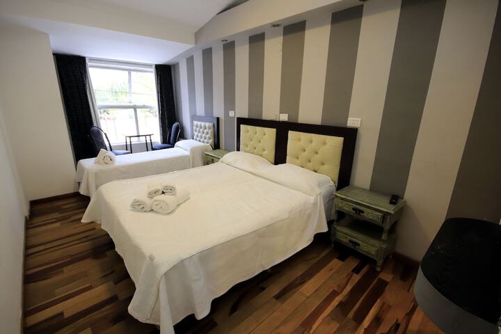 Room 8 of 38