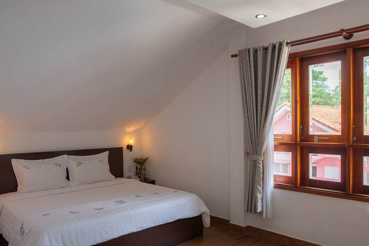 Room 15 of 47