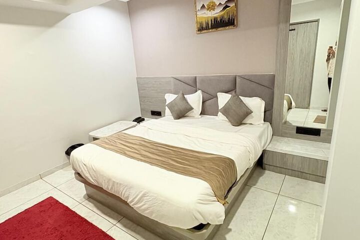 Room 14 of 35