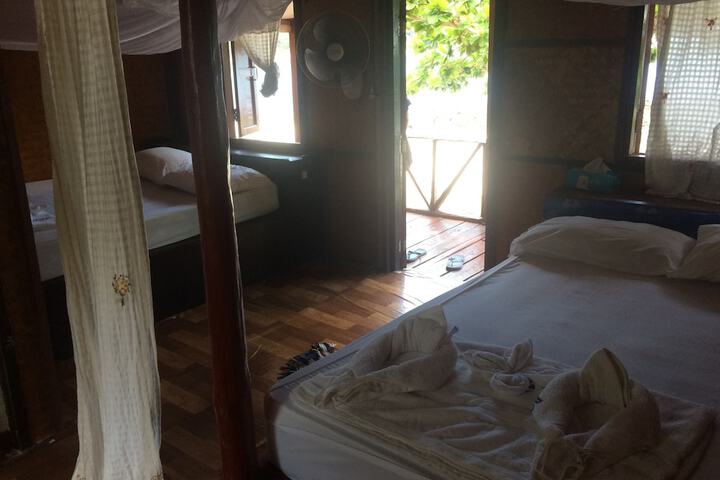 Room 14 of 42