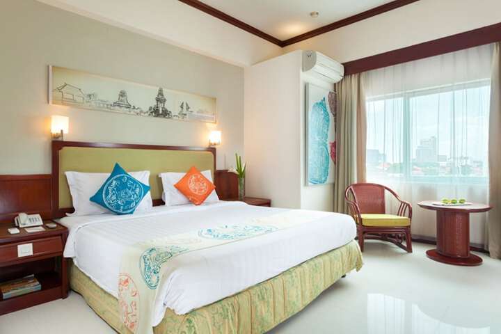 Room 5 of 27