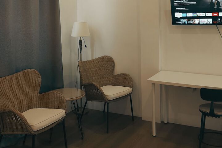 Room 4 of 61