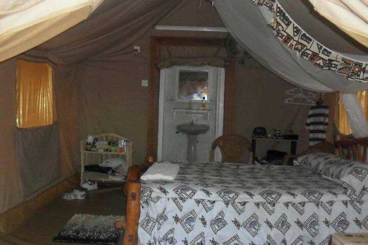 Room 8 of 19