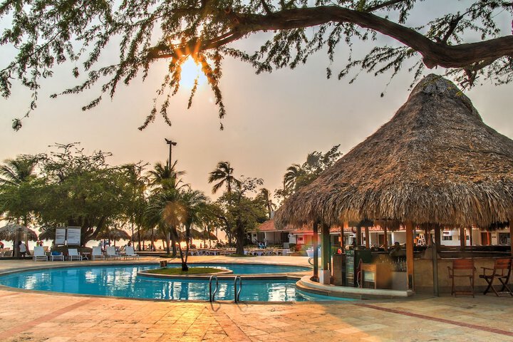 Pools & Facilities