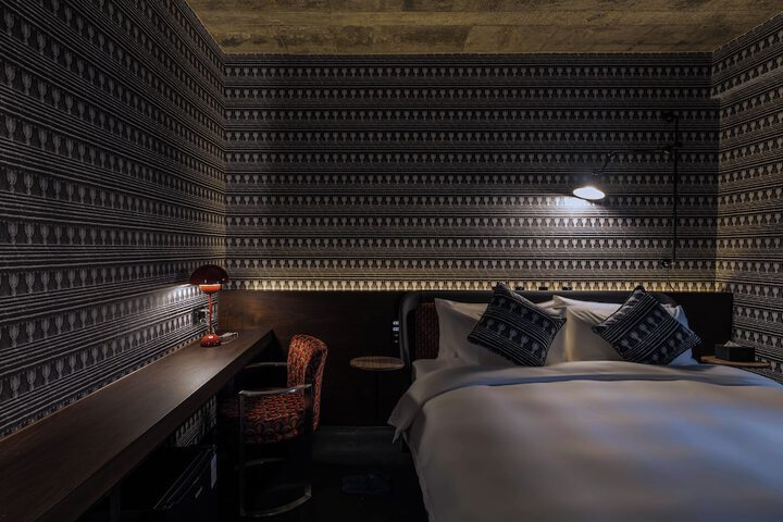 Room 19 of 44