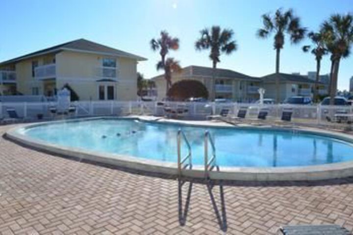 Pool 10 of 11