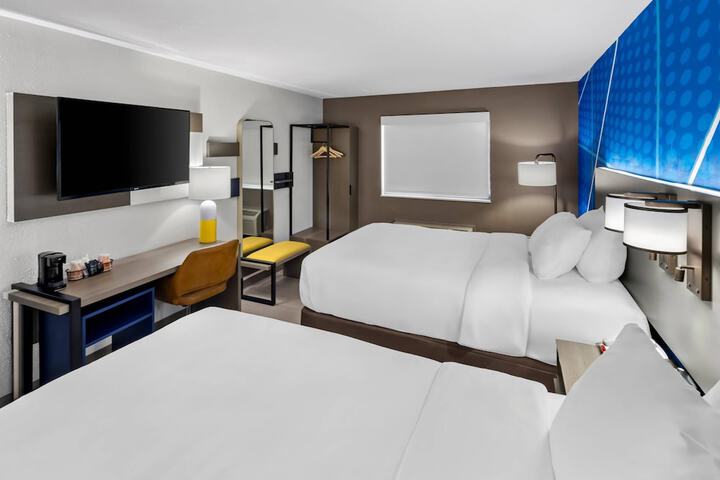 Room 21 of 32