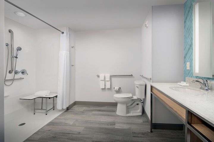 Bathroom shower