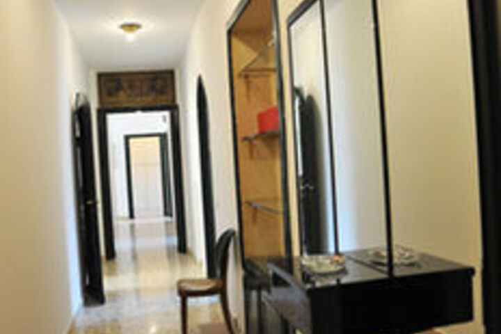 Ballroom/Hall 62 of 110