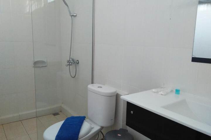 Room 16 of 30