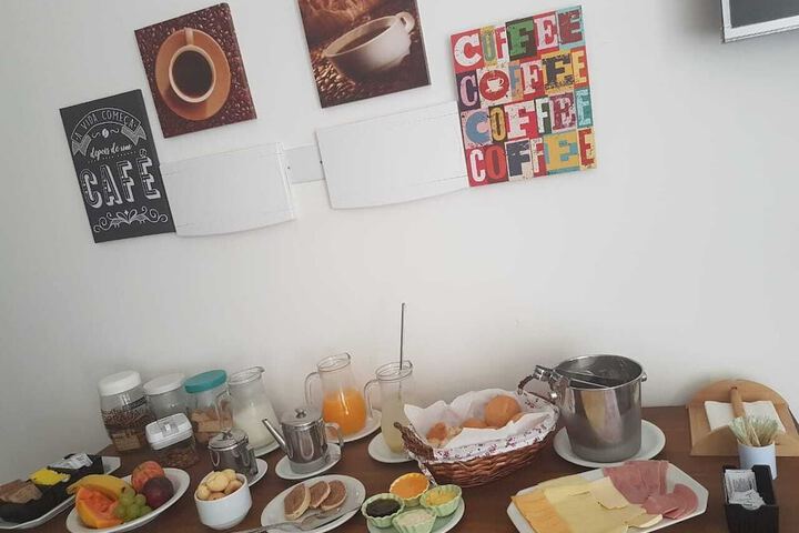 Breakfast/Coffee Service 31 of 45