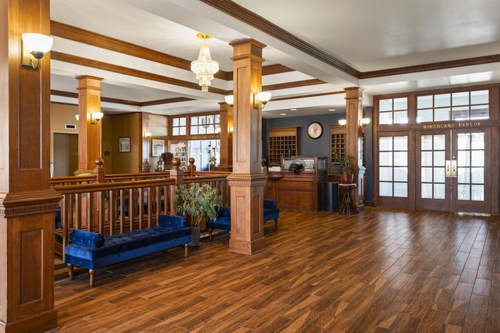 Guest Lobby