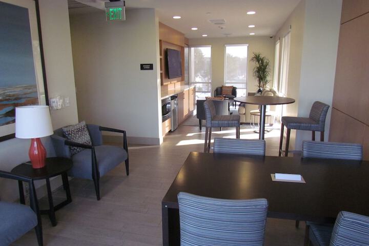 Room 3 of 33