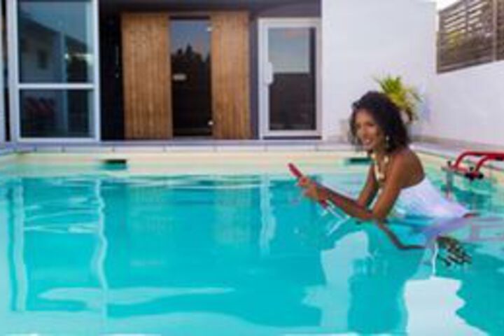 Pool 9 of 10