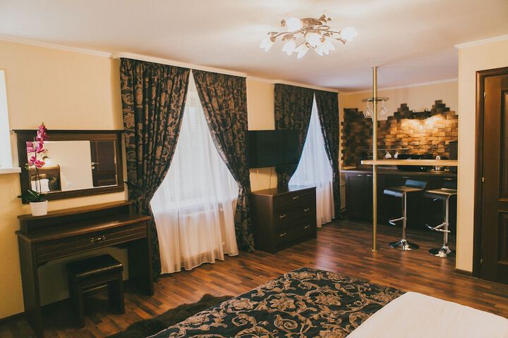 Room 27 of 101