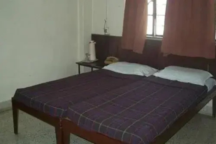 Room 7 of 8