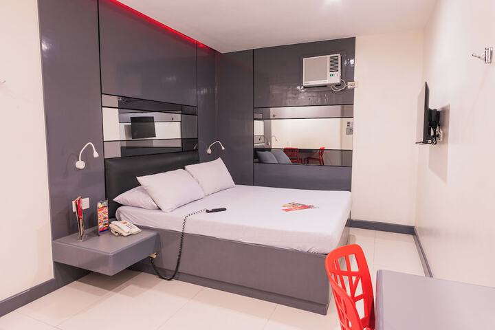 Room 21 of 29