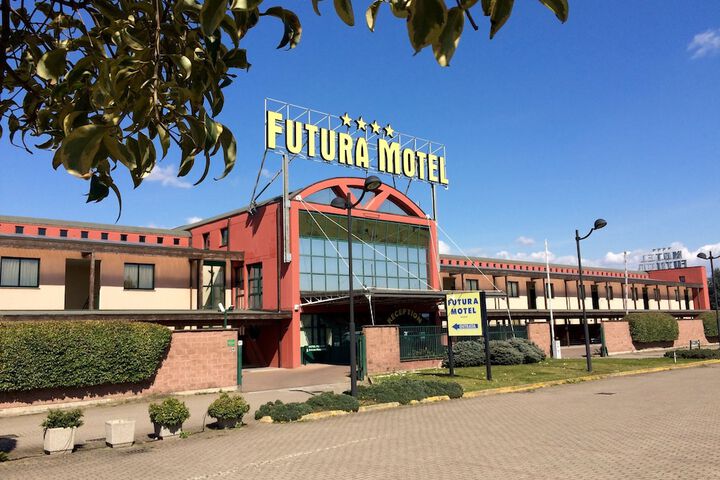 Hotel 15 of 25