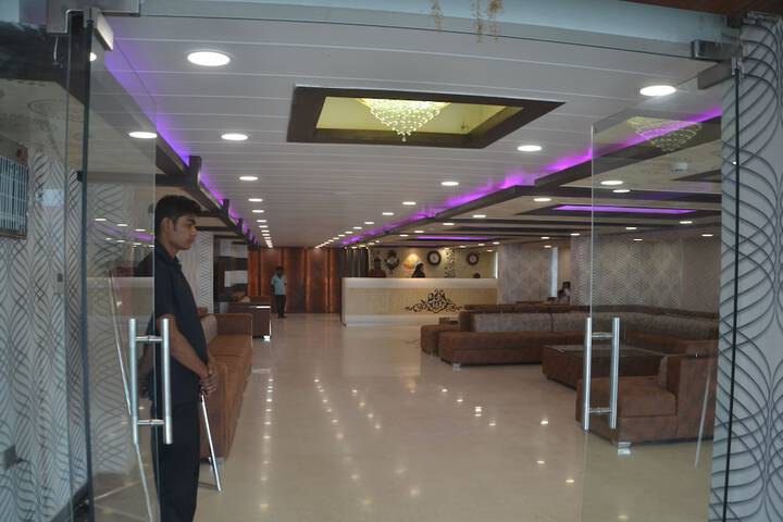 Hotel Interior 4 of 22
