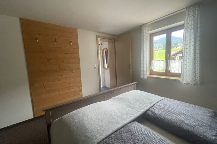 Room 14 of 97