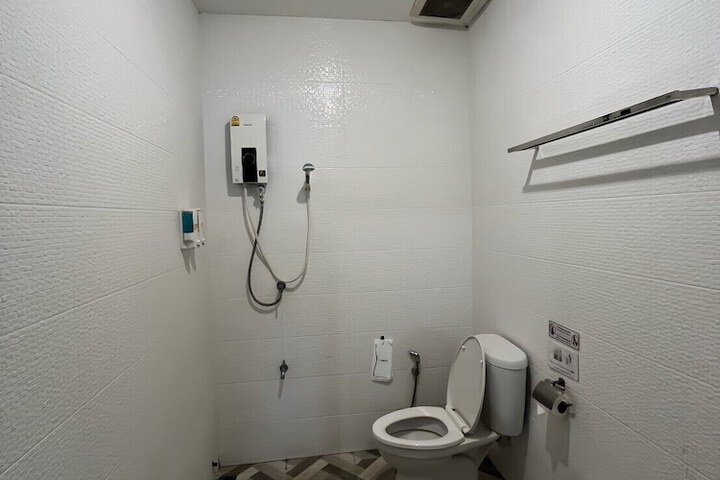 Room 131 of 149