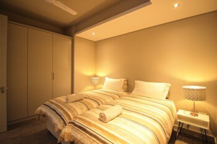 Room 11 of 21