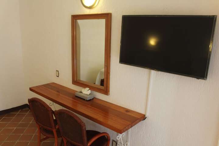 Dining Photos