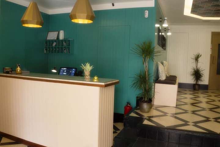 Check-in/check-out kiosk