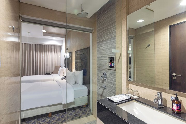 Room 21 of 30