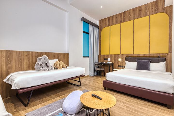 Room 50 of 72