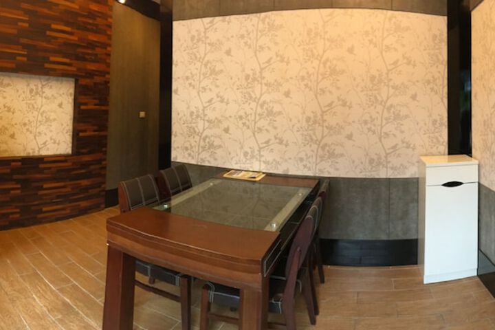 Room 24 of 43