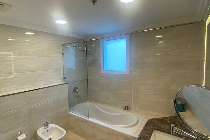Room 15 of 15