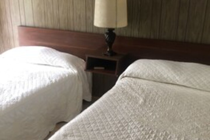 Room 35 of 39