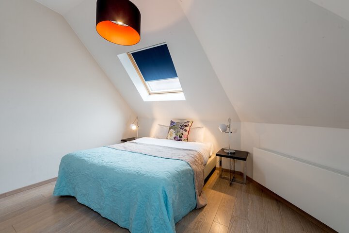 Room 9 of 44