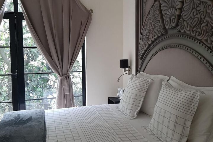Room 6 of 54