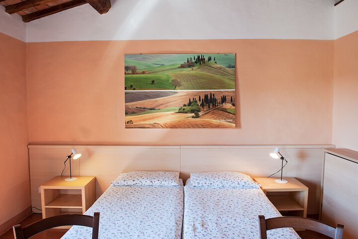 Room 6 of 35