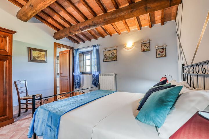 Room 4 of 69