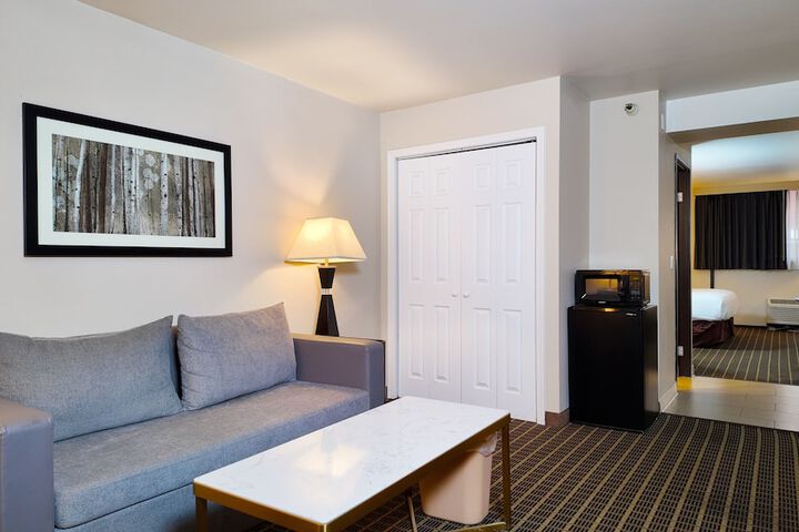 Room 42 of 73