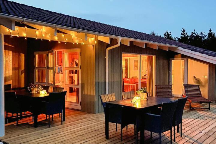 General 13 of 23