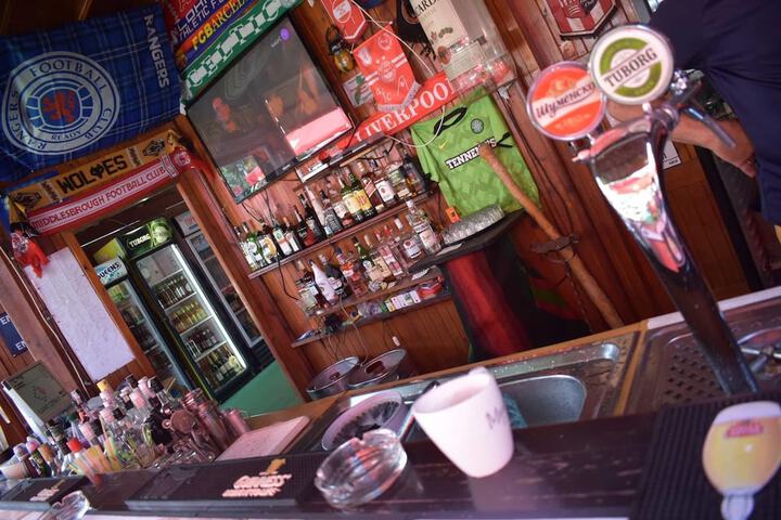 Sports bar