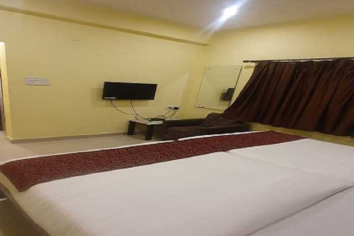 Room 7 of 17