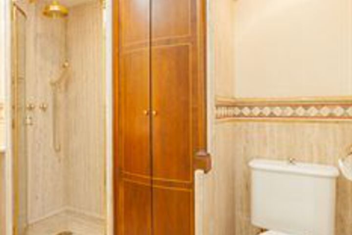 Room 3 of 23