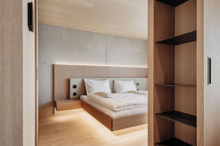 Room 48 of 107
