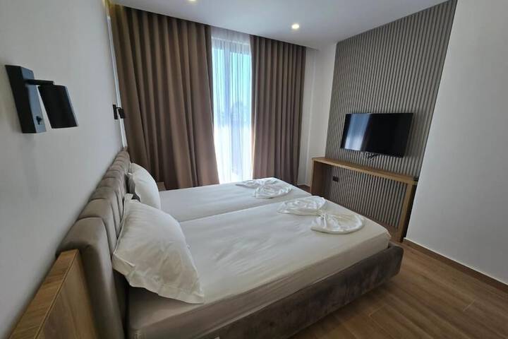 Room 15 of 46