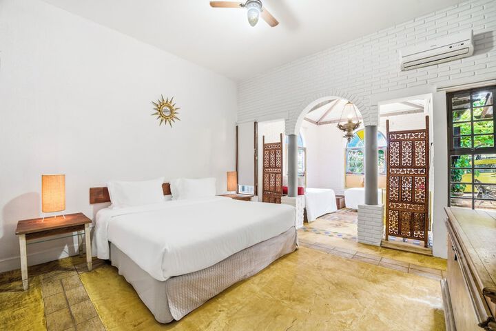 Room 20 of 83