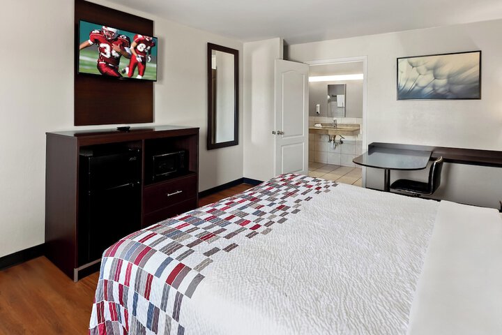 Room 8 of 43