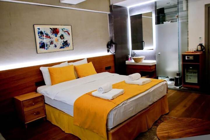 Room 21 of 63