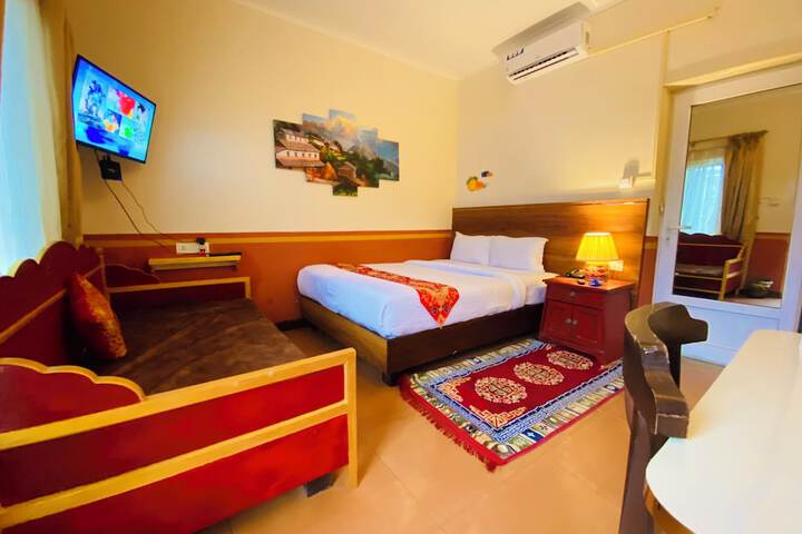 Room 82 of 214